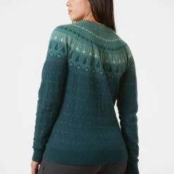 Helly Hansen 2023 Women's Hytte Merino Sweater -rei shop 63072 495 onbody2 67233.1659037379