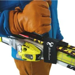 Ski/Pole Carrier Shoulder Strap -rei shop DSC00433 clipped rev 2 39773.1662138506