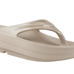 OOfos Oomega Sandal -rei shop OOmegaNomad PhotoRoom 20900.1670009302