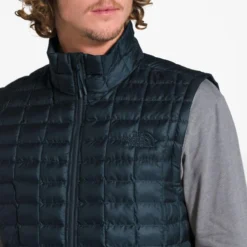 The North Face 2020 Men's ThermoBall Eco Vest 53 The North Face 2020 Men's ThermoBall Eco Vest -rei shop d207tmpybxryn53 30557 77230.1629807720